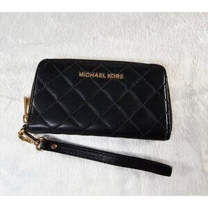 Michael Kors Faux Patent Leather Zip Around Accordion Wristlet Clutch Black